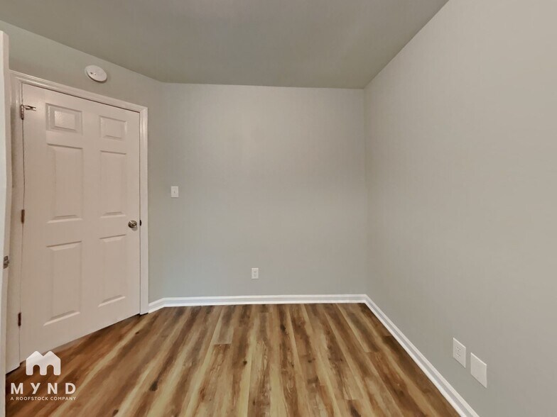 Building Photo - 523 Rockvale Ct