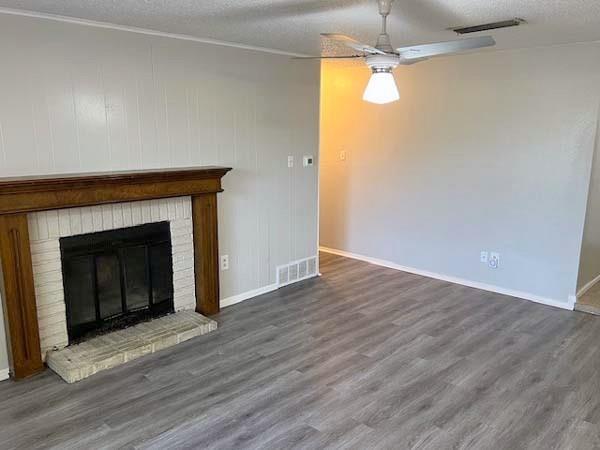 Building Photo - 806 Phillips Dr