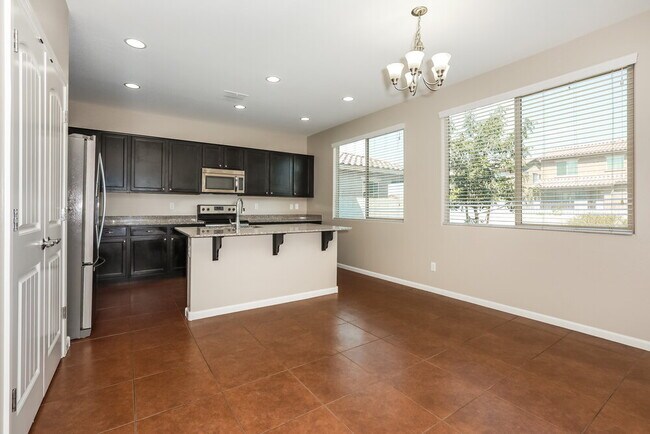 Building Photo - 8616 E Lobo Ave