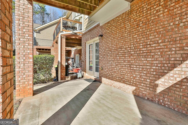 Building Photo - 205 Lexington Village