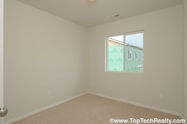 Building Photo - Beautiful North Bethany 3BR 2.5BA Townhome! Great Location, A+Schools!