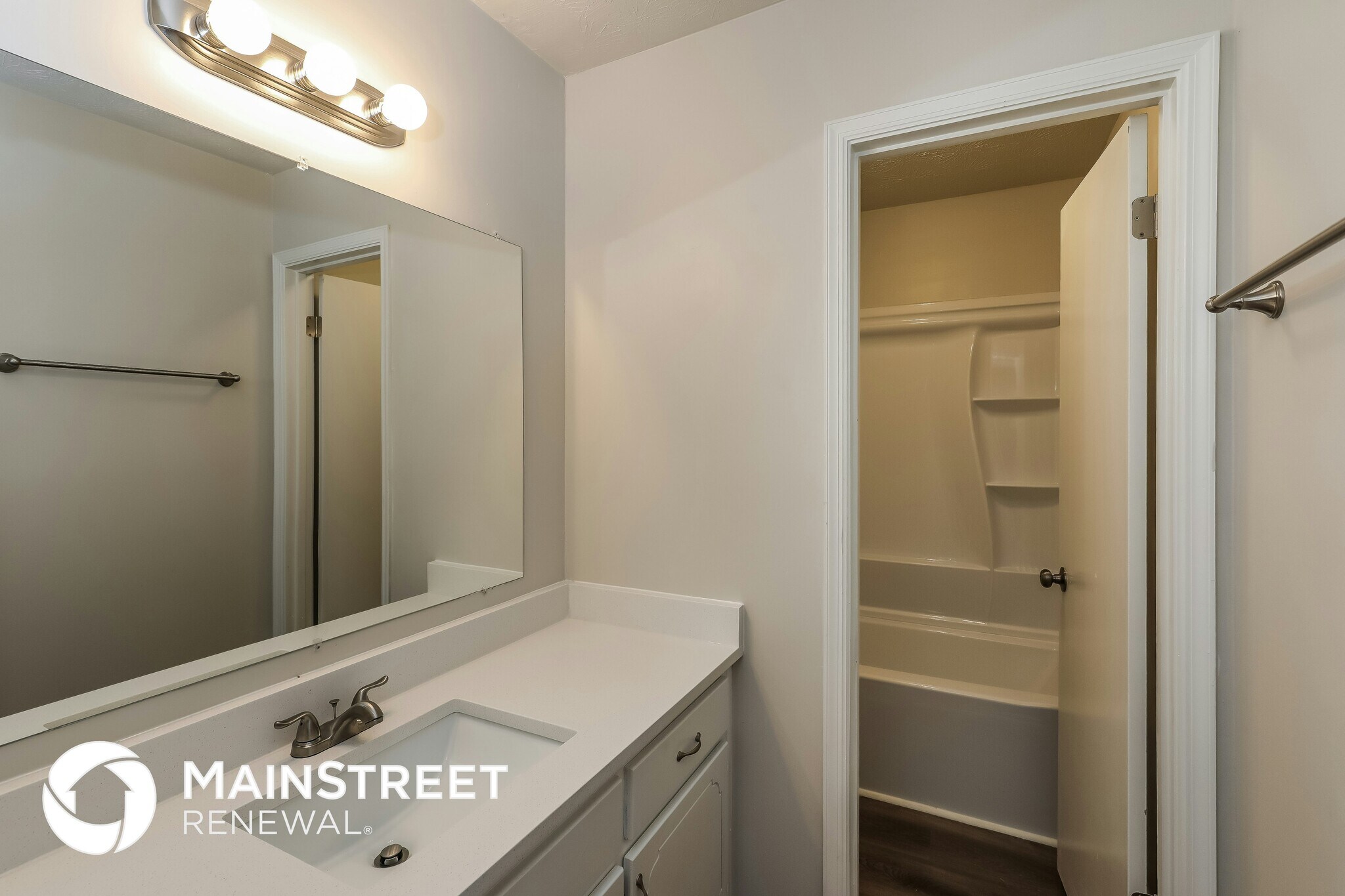 Building Photo - 6097 Twin Creeks Ct