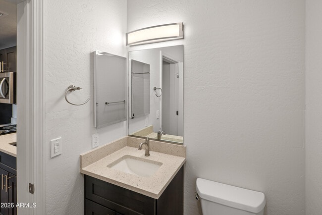 Building Photo - 1823 Kestrel Cir