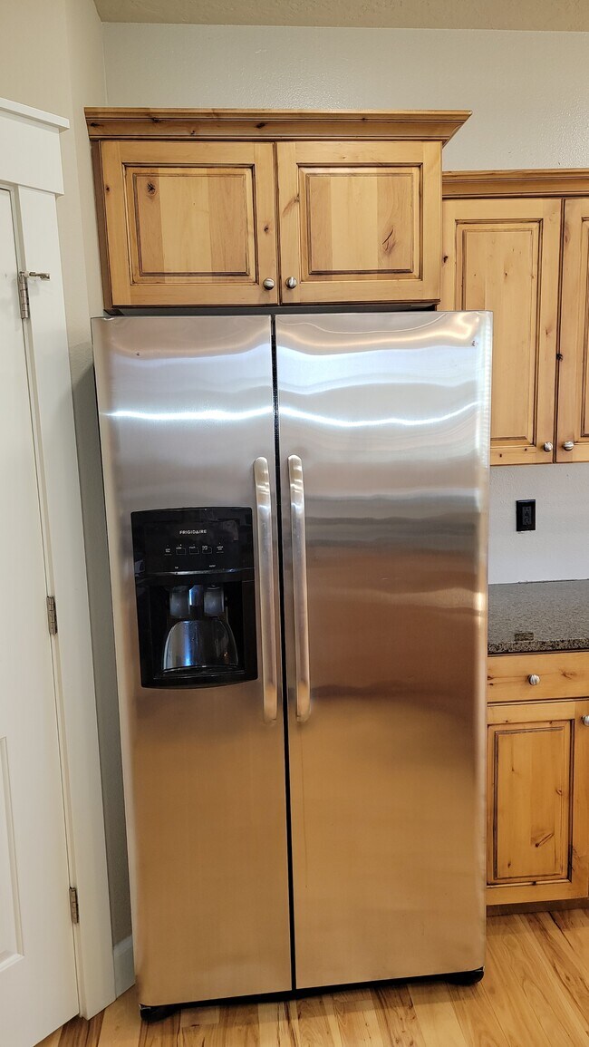 Building Photo - 3993 N Heritage View Ave