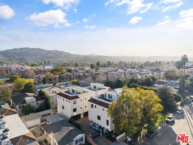Building Photo - 10612 Kareen Ct