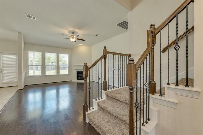 Building Photo - 2920 Rabbit Creek Dr