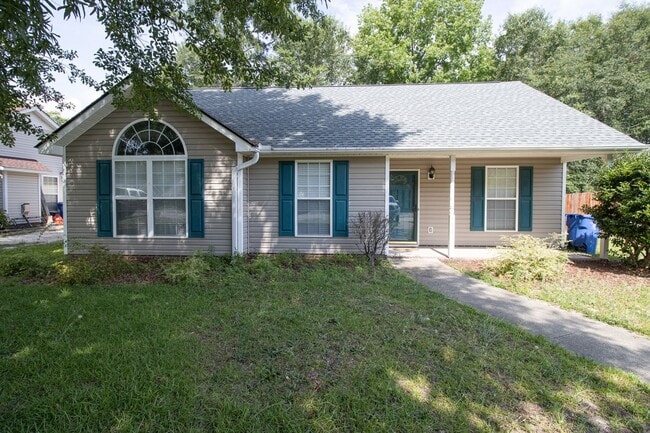 Building Photo - Coming Soon – Charming 3 Bedroom, 2 Bath H...