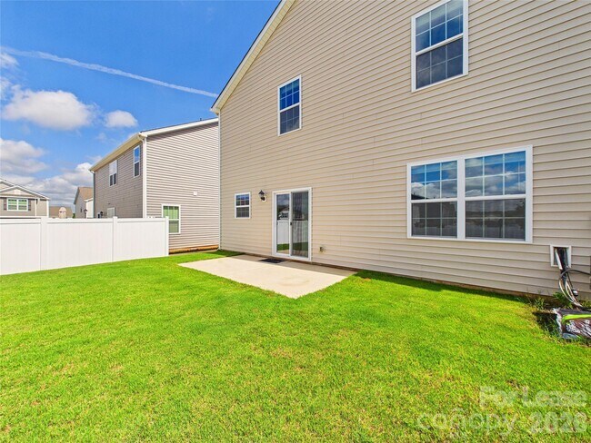 Building Photo - 8185 Kennesaw Dr