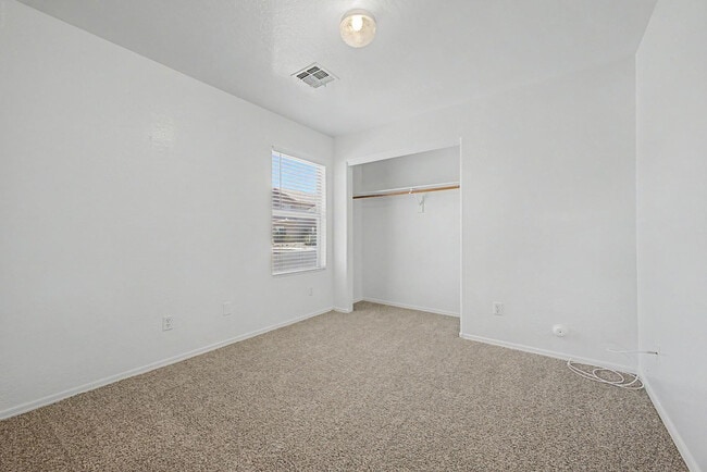 Building Photo - 3903 W Goodman Dr