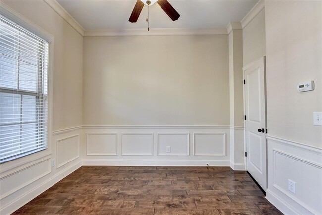 Building Photo - 2448 Tenor Ln