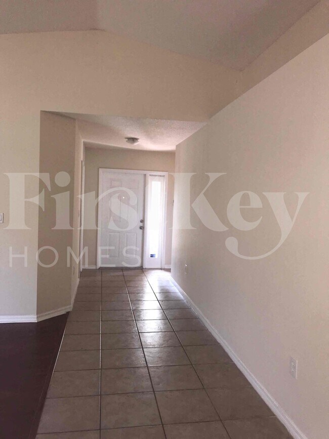 Building Photo - 2851 SW 193rd Terrace