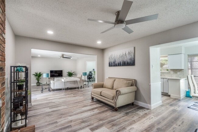 Building Photo - 2119 Quail Run