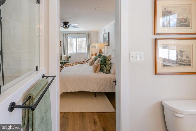 Building Photo - 13230 Falls Rd