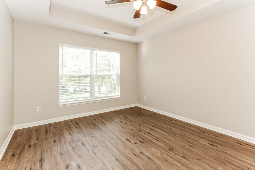 Building Photo - 5922 Laurenfield Dr