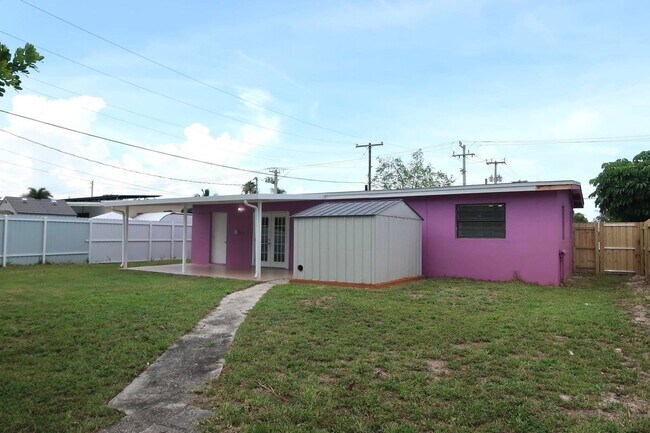 Building Photo - 5624 Purdy Ln