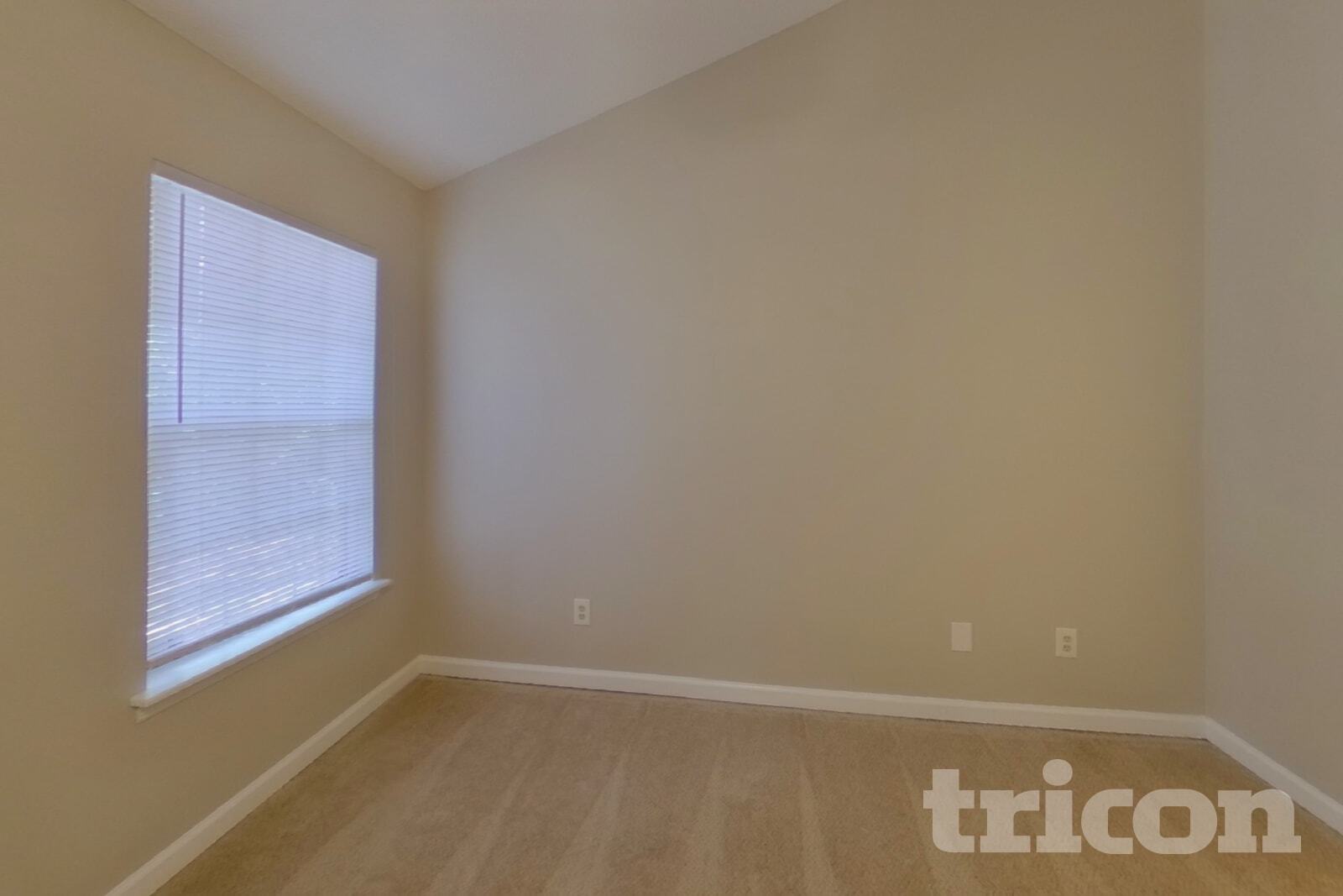 Building Photo - 424 Forest Grove Cir