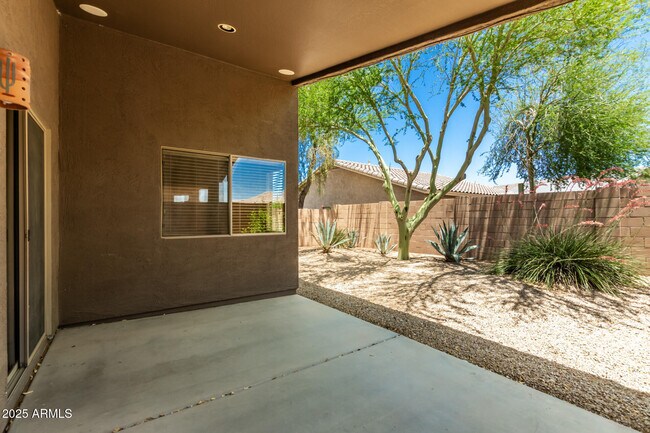 Building Photo - 30445 N Sunray Dr