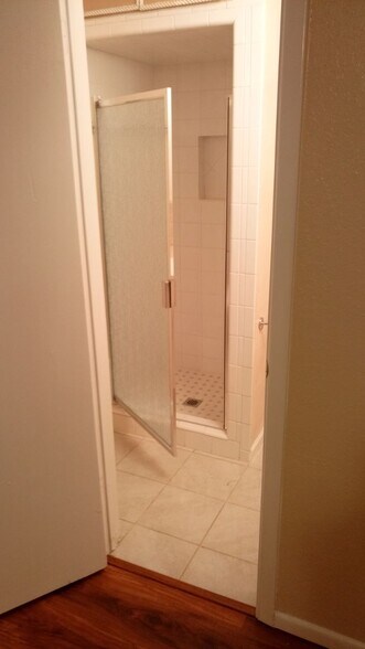 Building Photo - 210 W 14th St