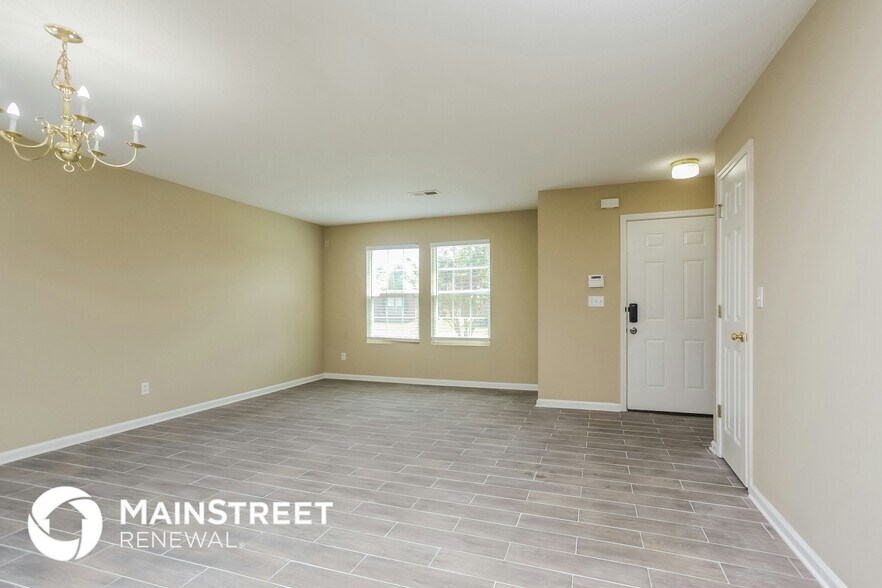 Building Photo - 9996 Chariden Dr