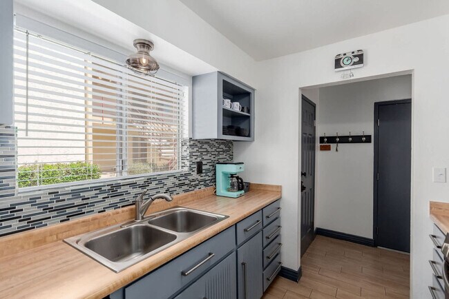 Building Photo - 4600 N 68th St