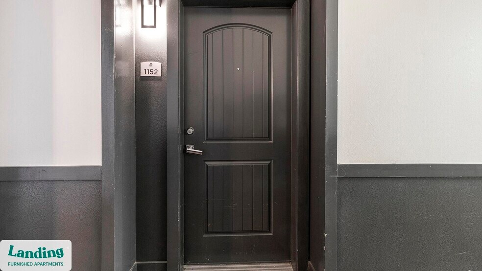 Building Photo - 5275 Town and Country Blvd