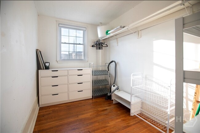 Building Photo - 219 Abercorn St