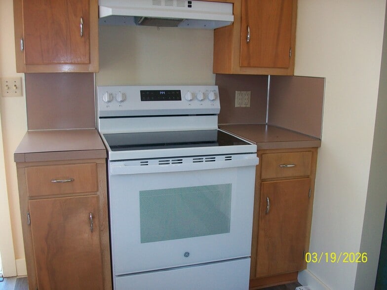 Building Photo - 408 S Walsh St