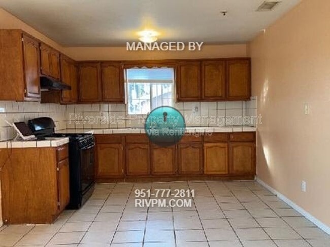 Building Photo - 7257 Wakefield Ct