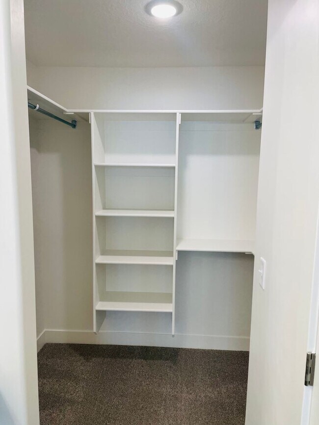 Building Photo - New Construction Townhome in Prime Riverton Location