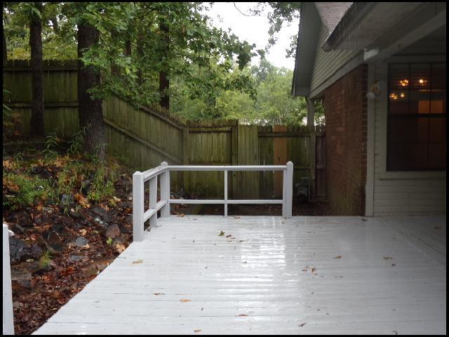 Building Photo - 16 Woodlore Cir