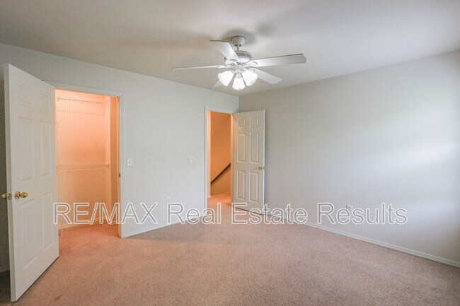 Building Photo - 3600 SW Deerfield Blvd