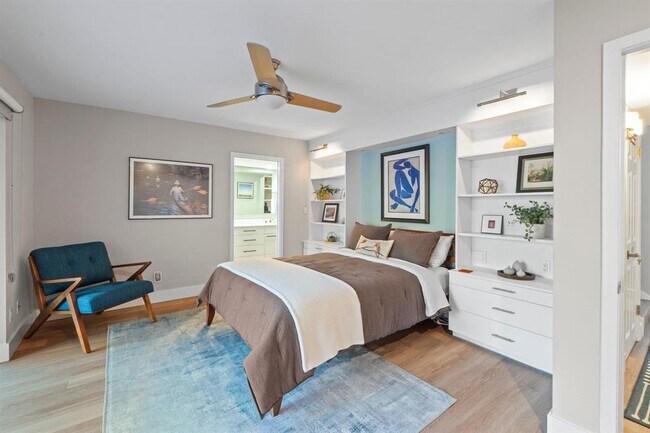 Building Photo - 2200 Homedale Dr