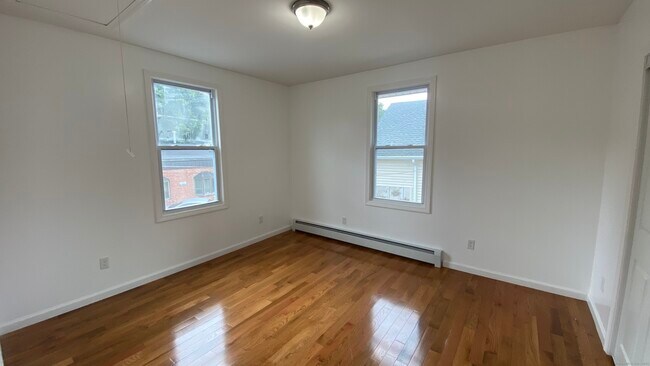 Building Photo - 48 Britton Ave