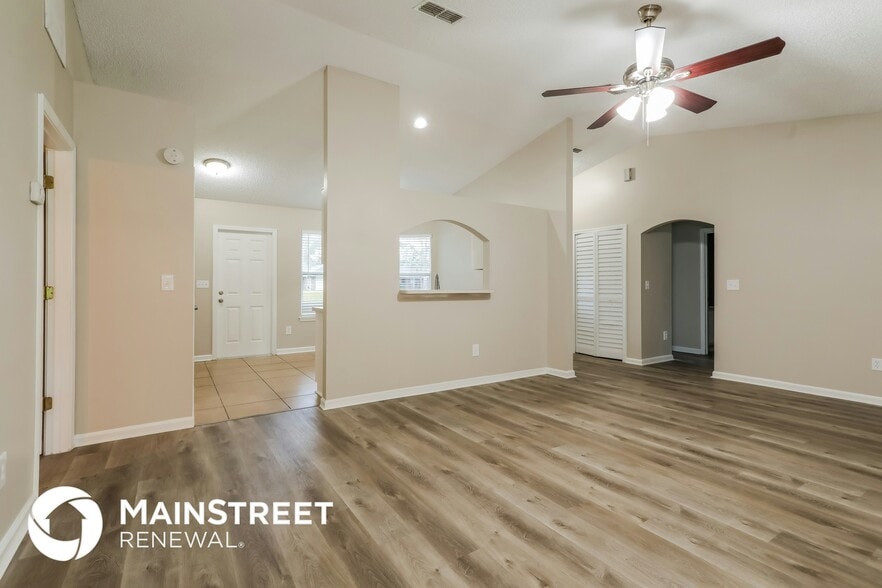 Building Photo - 4088 Everett Ave