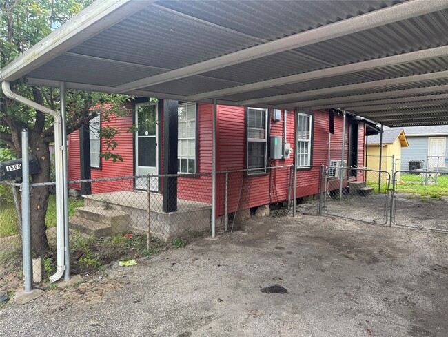 Building Photo - 1506 Luzon St