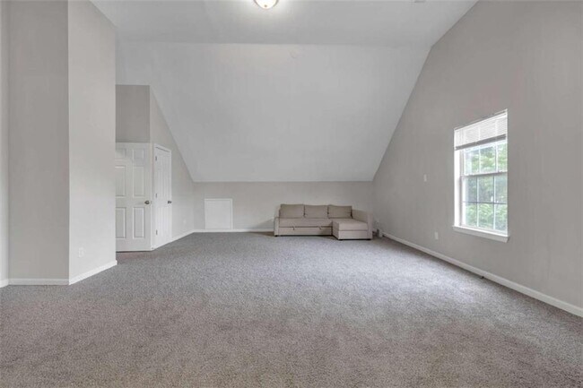 Building Photo - 601 Jeans Cir