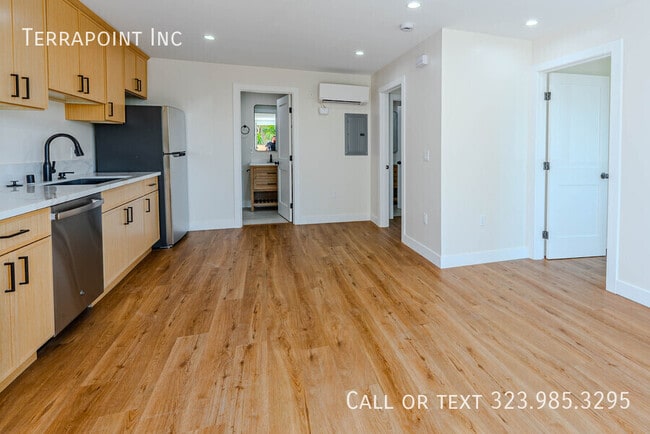 Building Photo - 456 S Breed St