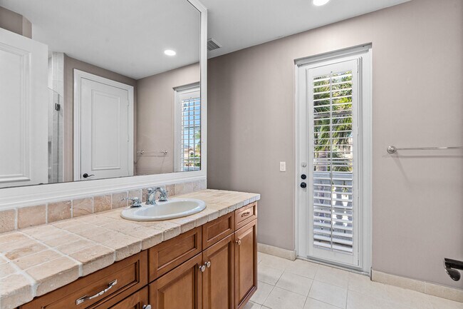 Building Photo - 17550 Circle Pond Ct