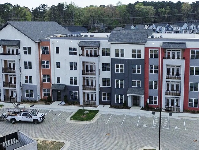 Building Photo - 400 Blackwell Dr