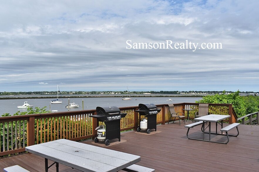 Building Photo - 400 Narragansett Pkwy