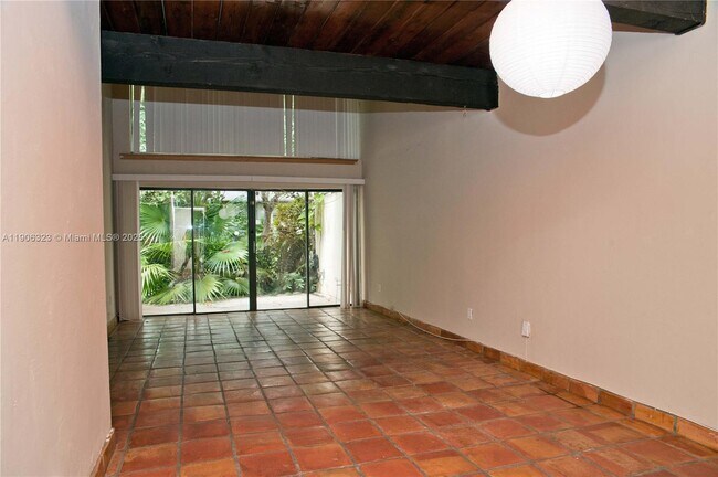 Building Photo - 19216 NE 25th Ave