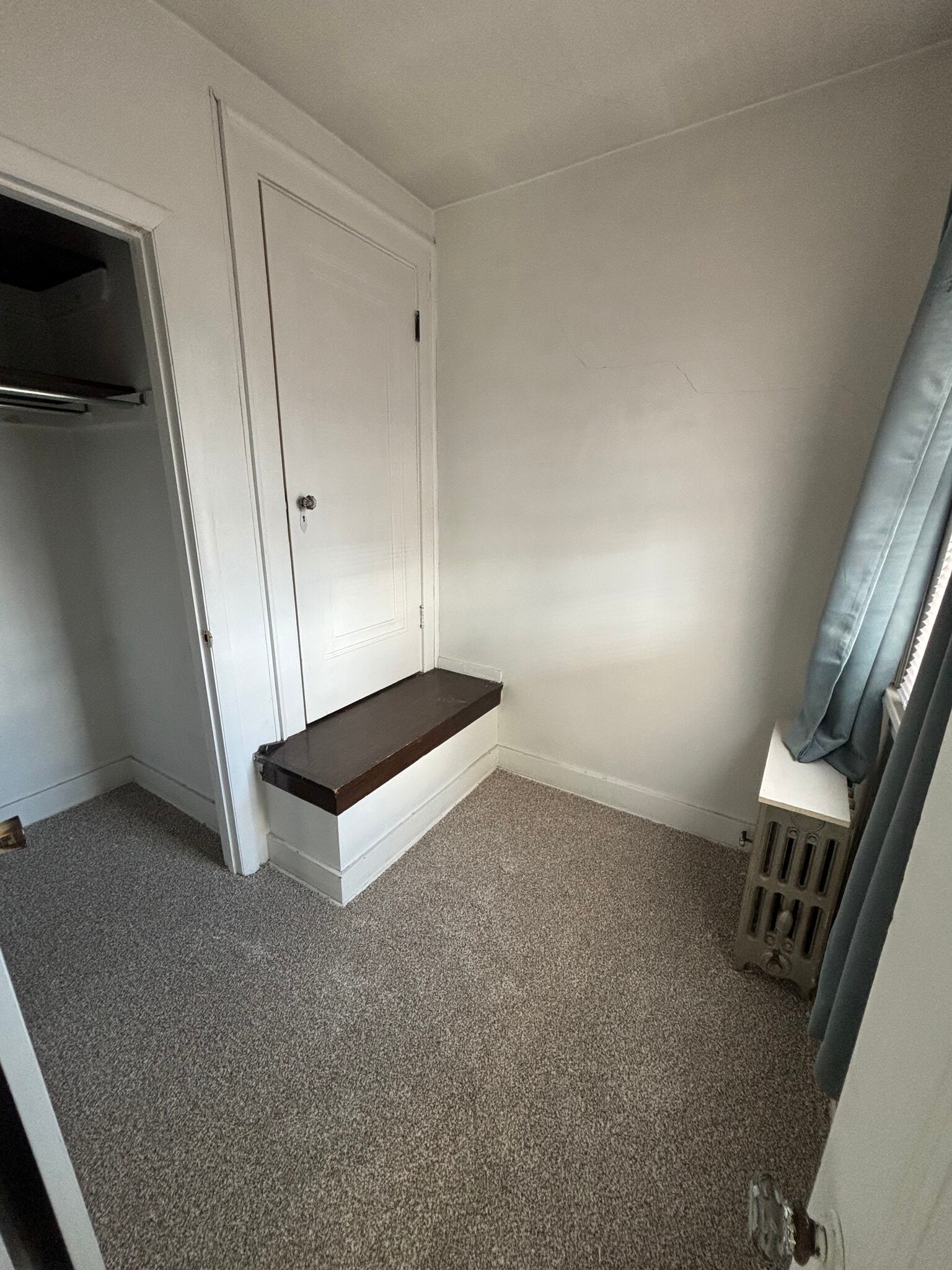 Building Photo - 211 Woodlawn Ave