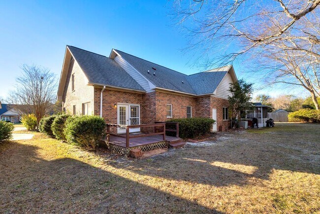 Building Photo - 921 Arnaud St