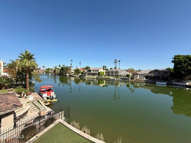 Building Photo - 1523 E Treasure Cove Dr