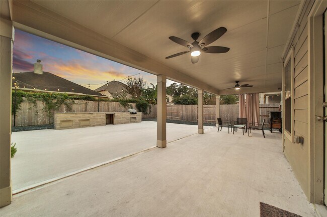 Building Photo - 20864 Sheffield Pk Dr