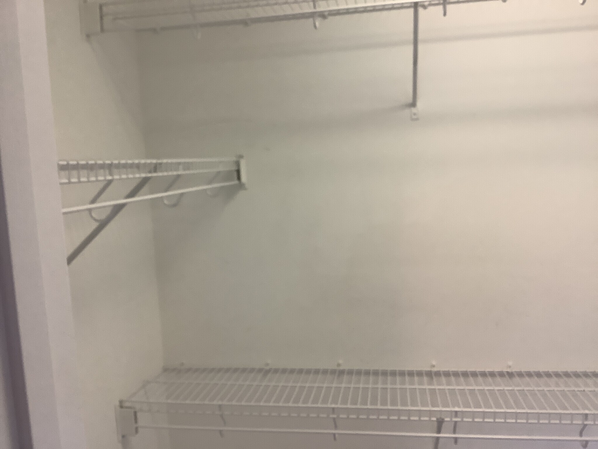 Building Photo - 111 Pin Oak Ct