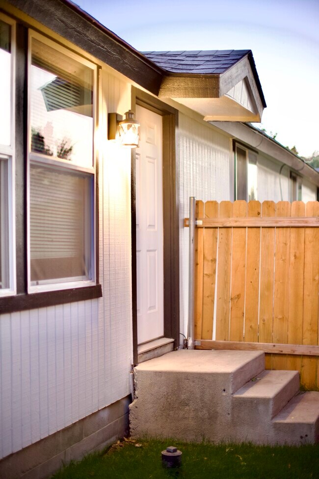 Building Photo - 5155 Quinella Ct