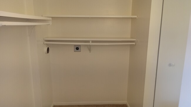 Walk in closet - 8049 Pippin Rd