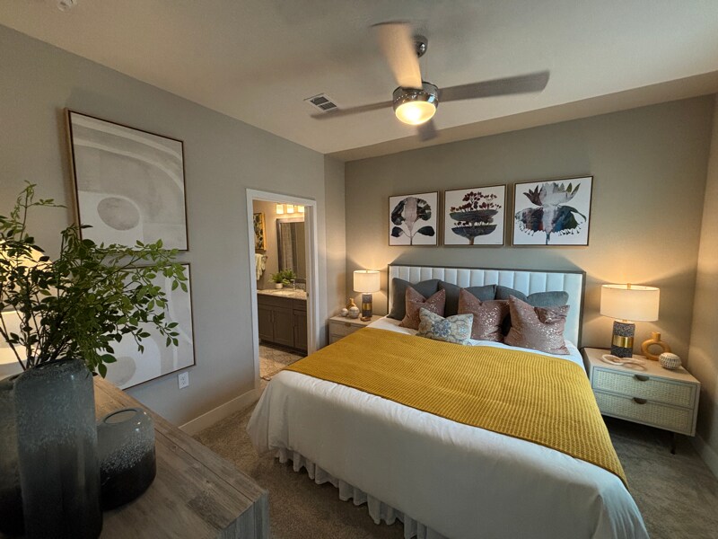 Building Photo - 502 Commercial Lp