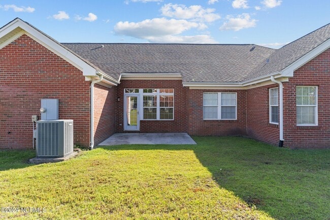 Building Photo - 903 Shelton Ct